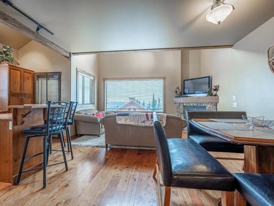 Big White 4 Bedroom Accommodation - Trappers Lodge - #4659