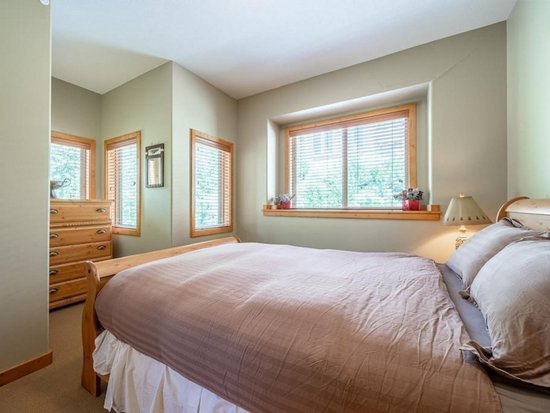 Big White 4 Bedroom Accommodation - Bear's Paw - #4660