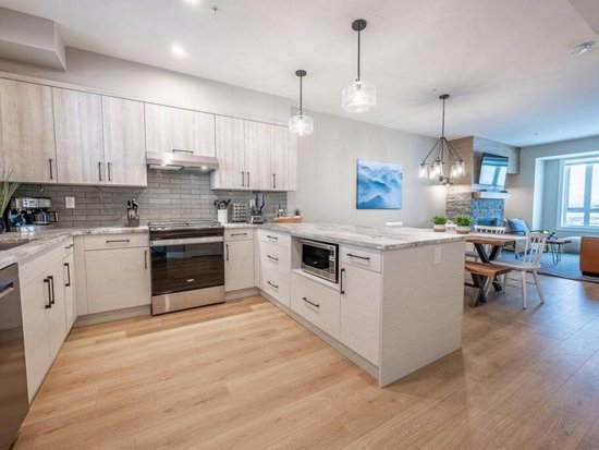 Big White 3 Bedroom Accommodation - Grizzly Ridge Trail - #4661