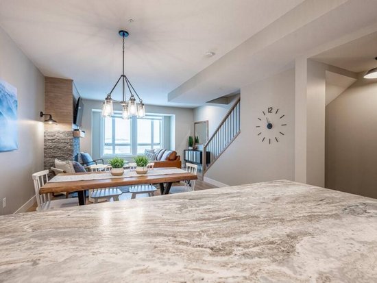 Big White 3 Bedroom Accommodation - Grizzly Ridge Trail - #4661