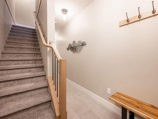 Big White 3 Bedroom Accommodation - Grizzly Ridge Trail - #4661