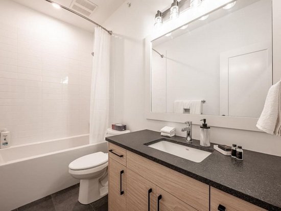 Big White 3 Bedroom Accommodation - Grizzly Ridge Trail - #4661