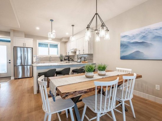 Big White 3 Bedroom Accommodation - Grizzly Ridge Trail - #4661