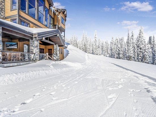 Big White 5 Bedroom Accommodation - Inuksuk Lodge - #4662