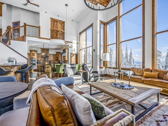 Big White 5 Bedroom Accommodation - Inuksuk Lodge - #4662