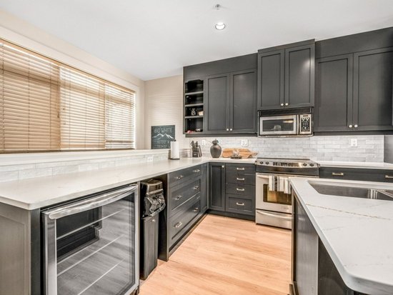 Big White 4 Bedroom Accommodation - Towering Pines - #4663