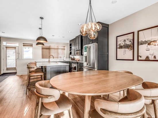 Big White 4 Bedroom Accommodation - Towering Pines - #4663