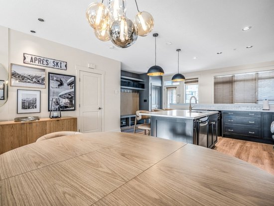 Big White 4 Bedroom Accommodation - Towering Pines - #4663