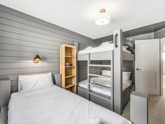 Big White 4 Bedroom Accommodation - Towering Pines - #4663