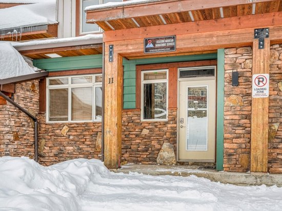 Big White 4 Bedroom Accommodation - Towering Pines - #4663