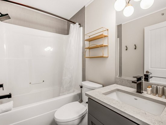 Big White 4 Bedroom Accommodation - Towering Pines - #4663