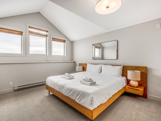 Big White 4 Bedroom Accommodation - Towering Pines - #4663