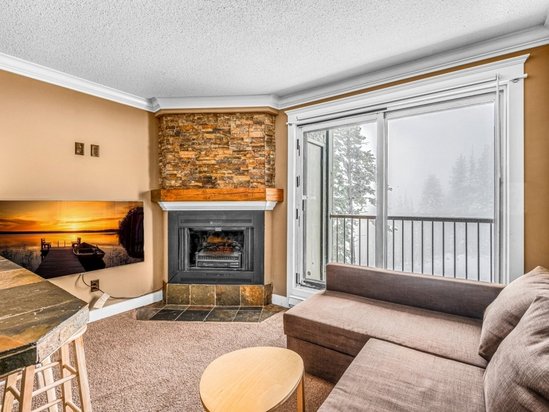 Big White 1 Bedroom Accommodation - Snow Ghost Inn - #4664