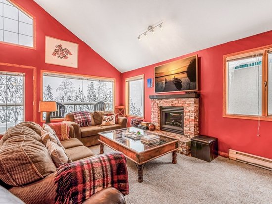 Big White 5 Bedroom Accommodation - Fresh Tracks Retreat - #4665