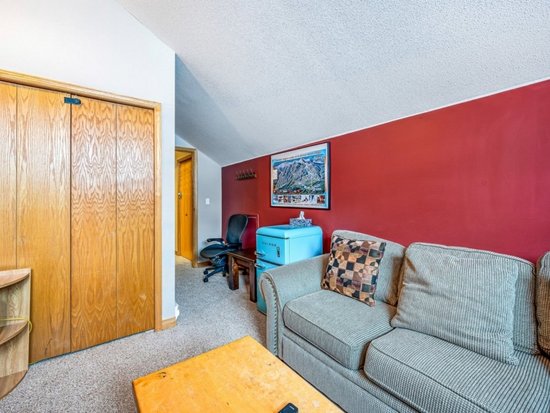 Big White 5 Bedroom Accommodation - Fresh Tracks Retreat - #4665