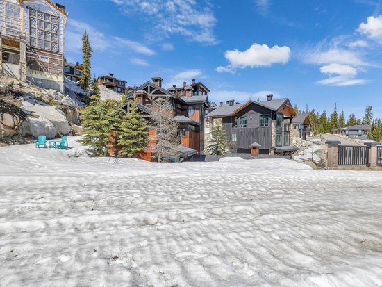 Big White 4 Bedroom Accommodation - Snow Therapy - #4666