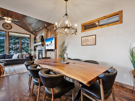 Big White 4 Bedroom Accommodation - Snow Therapy - #4666