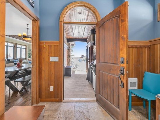 Big White 4 Bedroom Accommodation - Snow Therapy - #4666