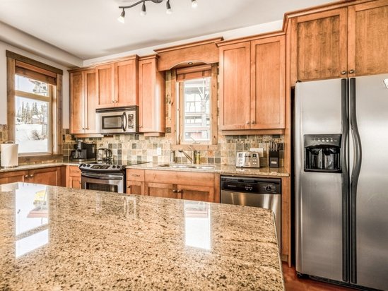 Big White 2 Bedroom Accommodation - Southpoint - #4667