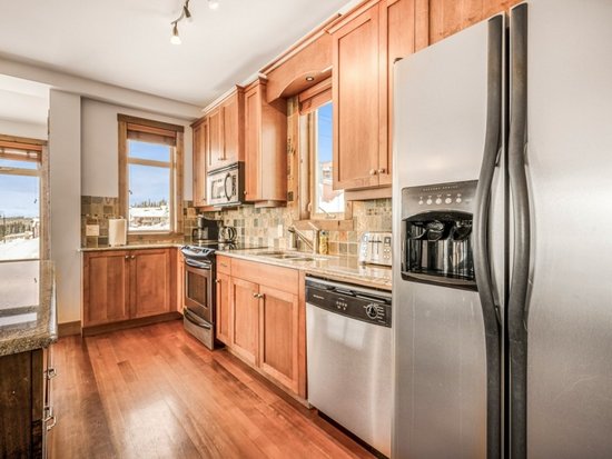 Big White 2 Bedroom Accommodation - Southpoint - #4667