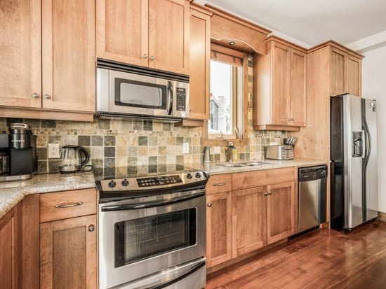 Big White 2 Bedroom Accommodation - Southpoint - #4667