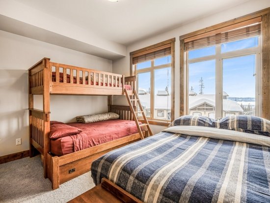 Big White 2 Bedroom Accommodation - Southpoint - #4667