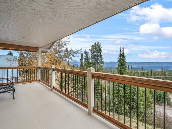 Big White 4 Bedroom Accommodation - Snowy Escape - #4669