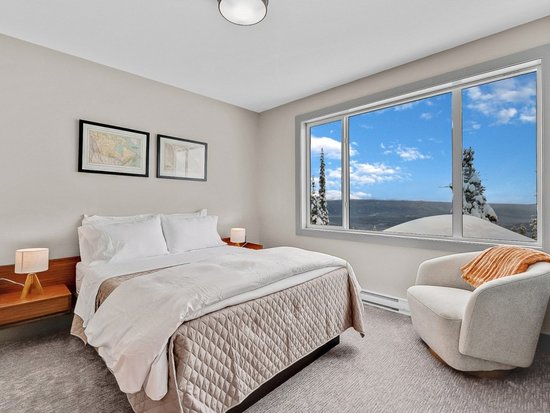 Big White 5 Bedroom Accommodation - Grizzly Ridge Trail - #4670