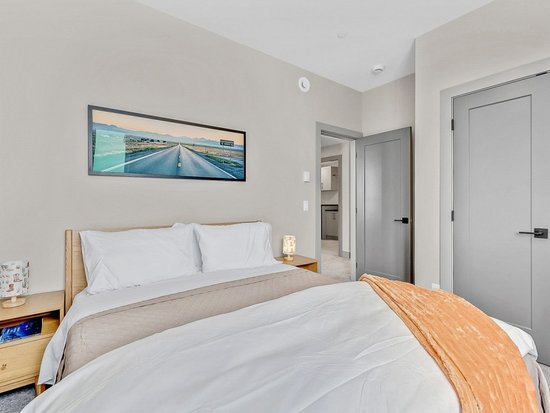 Big White 5 Bedroom Accommodation - Grizzly Ridge Trail - #4670