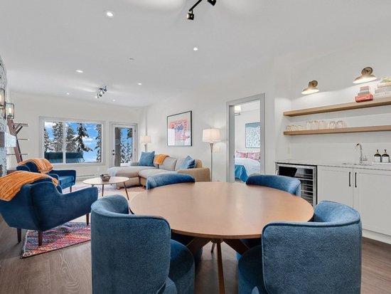 Big White 5 Bedroom Accommodation - Grizzly Ridge Trail - #4670