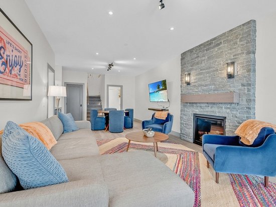 Big White 5 Bedroom Accommodation - Grizzly Ridge Trail - #4670