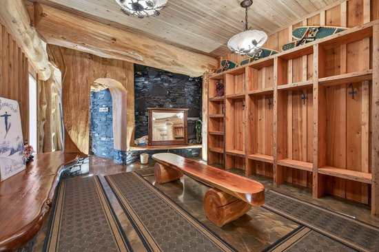 Big White 4 Bedroom Accommodation - White Spirit Lodge - #4671