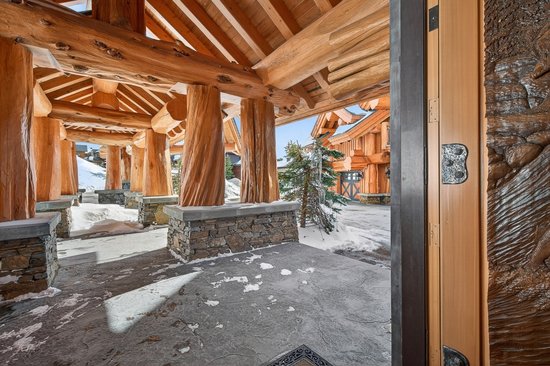 Big White 4 Bedroom Accommodation - White Spirit Lodge - #4671