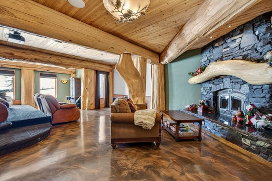 Big White 4 Bedroom Accommodation - White Spirit Lodge - #4671