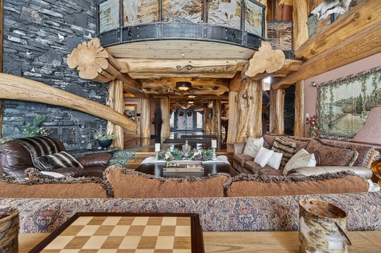 Big White 4 Bedroom Accommodation - White Spirit Lodge - #4671