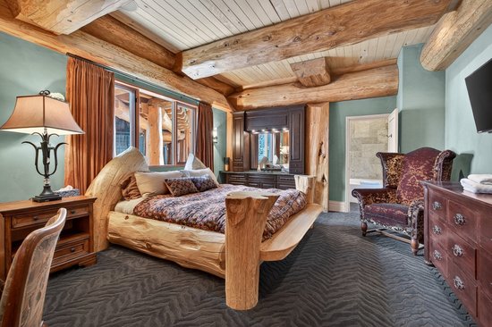 Big White 4 Bedroom Accommodation - White Spirit Lodge - #4671