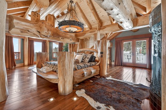 Big White 4 Bedroom Accommodation - White Spirit Lodge - #4671