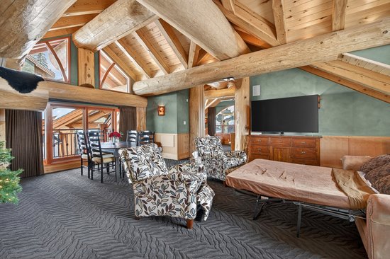 Big White 4 Bedroom Accommodation - White Spirit Lodge - #4671