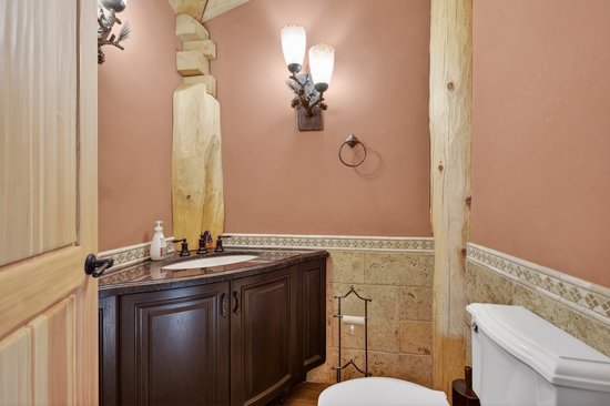 Big White 4 Bedroom Accommodation - White Spirit Lodge - #4671