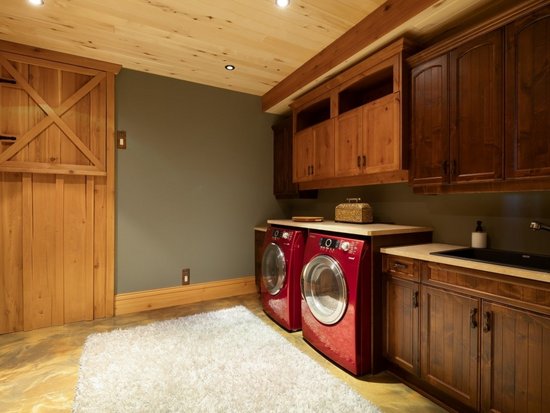 Big White 4 Bedroom Accommodation - White Spirit Lodge - #4671