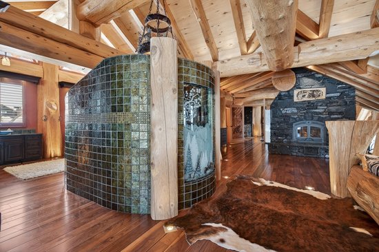 Big White 4 Bedroom Accommodation - White Spirit Lodge - #4671