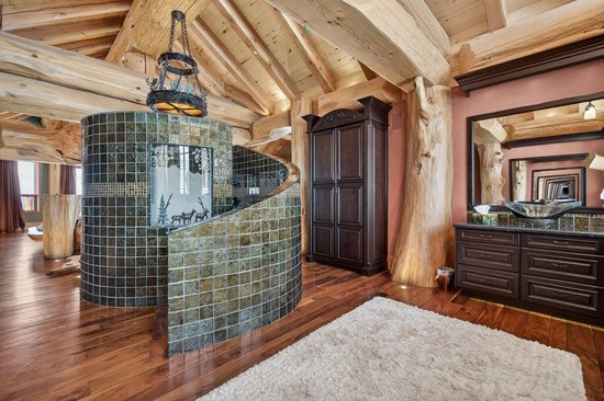 Big White 4 Bedroom Accommodation - White Spirit Lodge - #4671