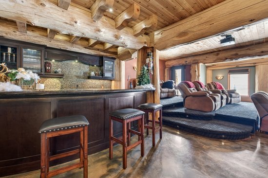 Big White 4 Bedroom Accommodation - White Spirit Lodge - #4671