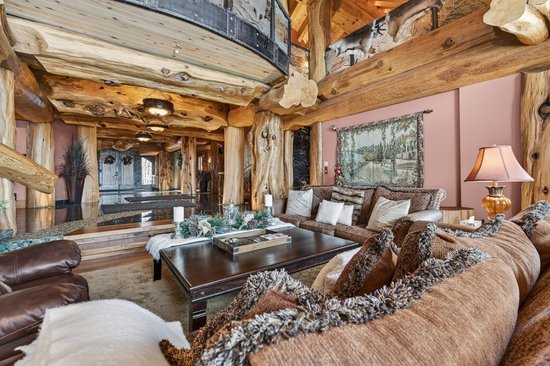 Big White 4 Bedroom Accommodation - White Spirit Lodge - #4671