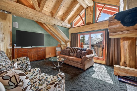 Big White 4 Bedroom Accommodation - White Spirit Lodge - #4671