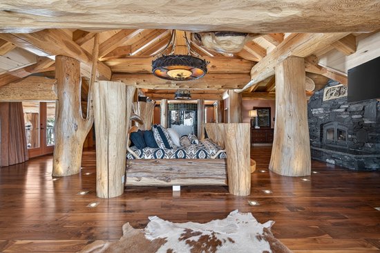 Big White 4 Bedroom Accommodation - White Spirit Lodge - #4671