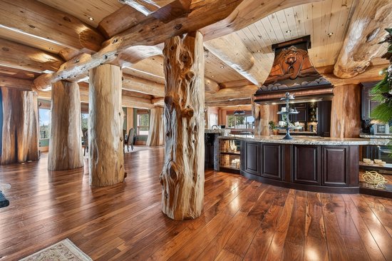 Big White 4 Bedroom Accommodation - White Spirit Lodge - #4671