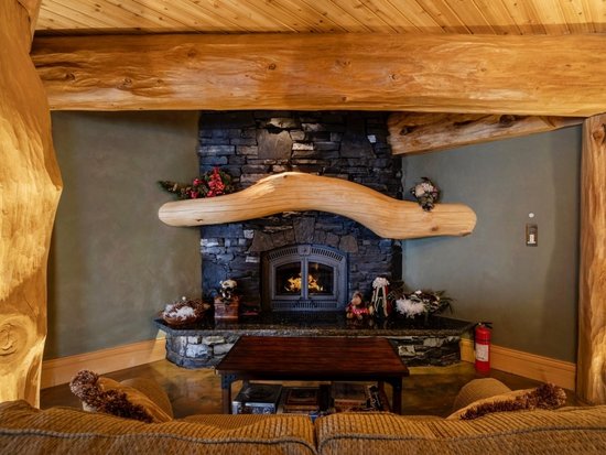 Big White 4 Bedroom Accommodation - White Spirit Lodge - #4671