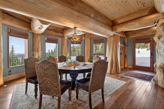 Big White 4 Bedroom Accommodation - White Spirit Lodge - #4671