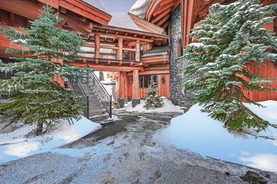 Big White 4 Bedroom Accommodation - White Spirit Lodge - #4671